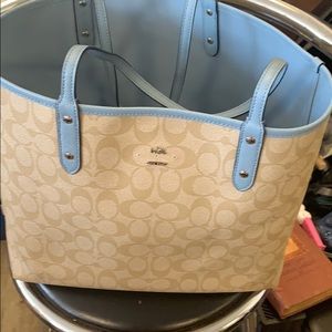 COACH HAND BAG